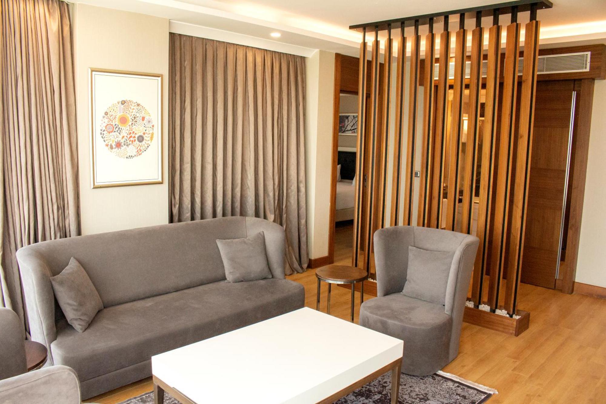Radisson Blu Hotel, Diyarbakır エクステリア 写真
