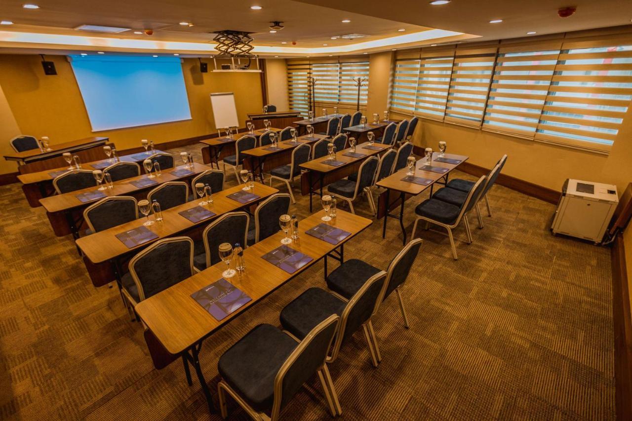 Radisson Blu Hotel, Diyarbakır エクステリア 写真