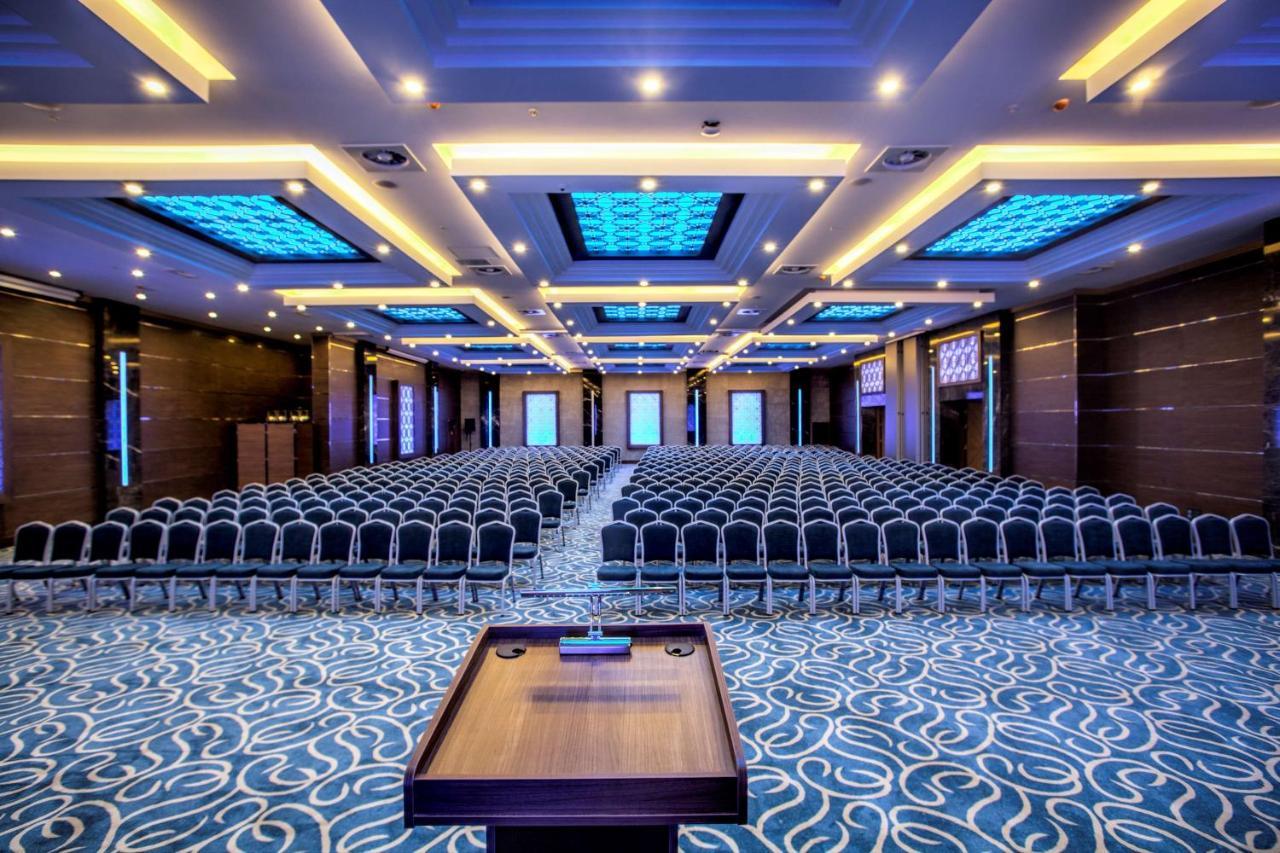 Radisson Blu Hotel, Diyarbakır エクステリア 写真